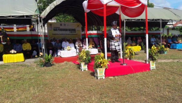 ﻿Gelar Upacara Hardiknas 2019 di Pulau Binongko, Begini Pesan Arhawi