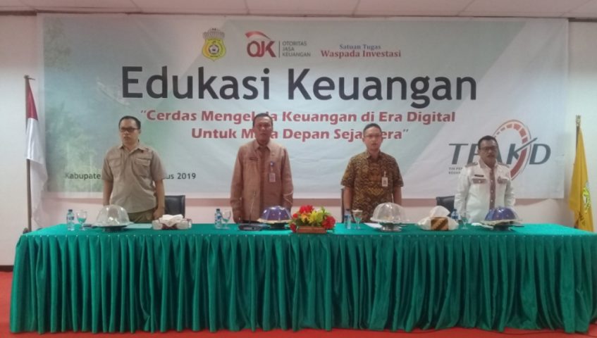 ﻿Hindari Investasi Bodong, OJK Sultra Berikan Edukasi Keuangan di Buton