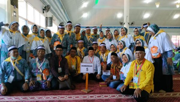 ﻿Sekda Konsel Berharap JCH Jaga Kesehatan dan Khusyuk Ibadah