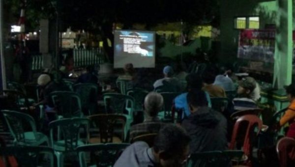 Warga, Pelajar dan TNI Nobar Pemutaran Film G 30 S PKI
