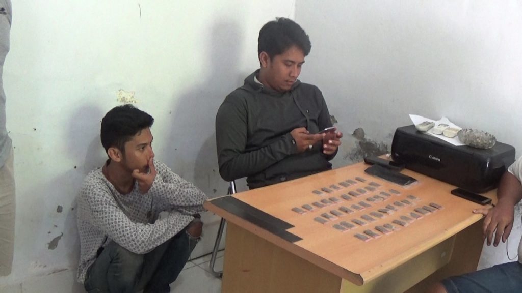 Oknum Mahasiswa Makassar Diamankan Polisi karena Tembako Gorila