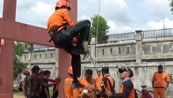 SAR Latih Mahasiswa USN Kolaka