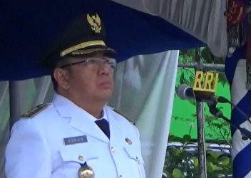Walikota Kendari Dr. Ir. H. Asrun saat menjadi Irup HUT Kota kendari. FOTO : DION