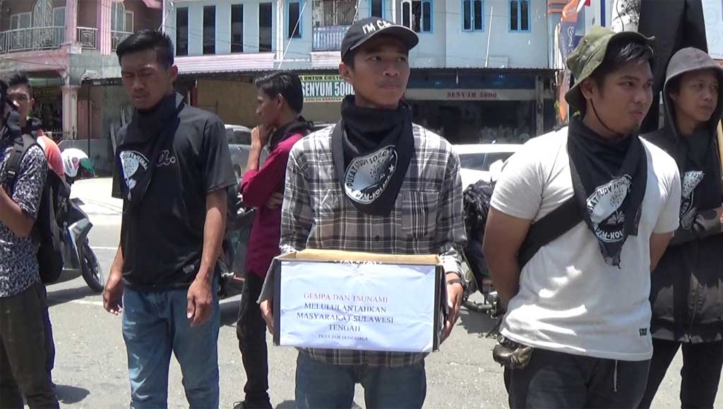 KOLAKA, SULTRA - Puluhan mahasiswa yang tergabung dalam Pusat Studi Mahasiswa (PSM)