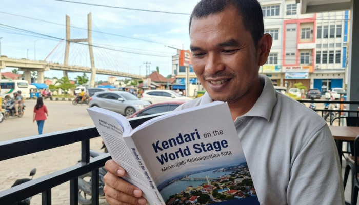 Kendari on the World Stage, Menavigasi Ketidakpastian Kota