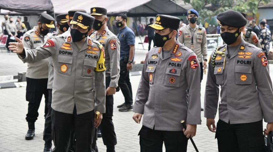 Kapolri Tinjau Pelaksanaan Vaksinasi Tahap II Personel Polda Jabar