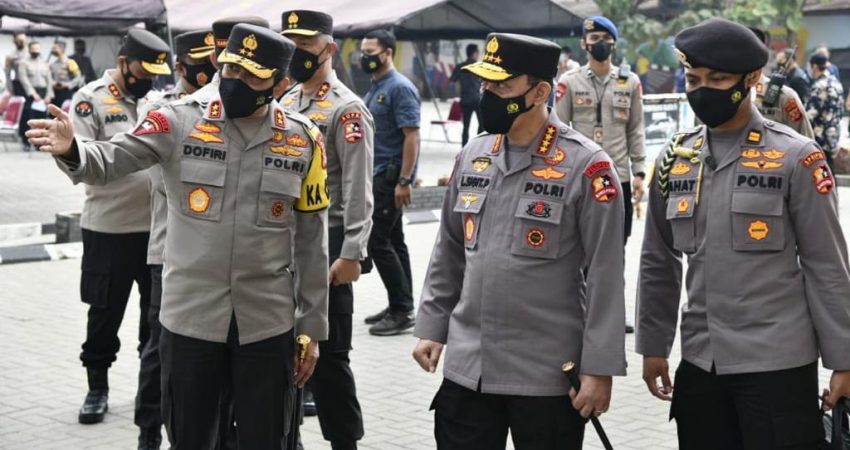 Kapolri Tinjau Pelaksanaan Vaksinasi Tahap II Personel Polda Jabar