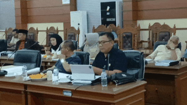 Banggar DPRD Sultra Ungkap 1.688 Kendaraan Berat di Sultra Tak Teregistrasi, Potensi Kebocoran PAD