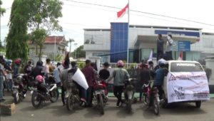 Mahasiswa USN Kembali Demo BRI Kolaka