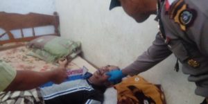 Pulang Sekolah, Seorang Anak Temukan Ayahnya Tewas di Kamar