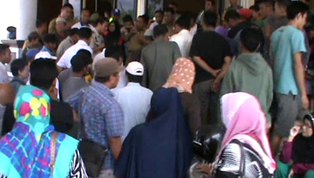 Ratusan Warga Tuntut Ganti Rugi Lahan P2ID Kendari FOTO : FT