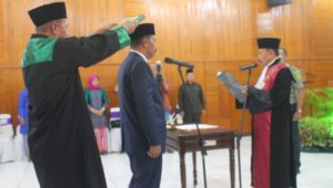 Samsuddin Rahim Resmi Menduduki Ketua DPRD Kendari