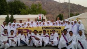 Patuno Travel Sultra Berangkatkan Puluhan Jamaah Berumroh