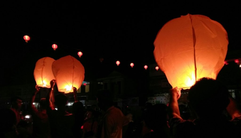 Ribuan Lampion di Malam Perayaan Tahun Baru Imlek