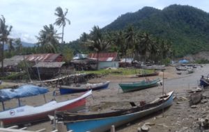 Gelombang Tinggi, Nelayan Di Kolut Tidak Melaut