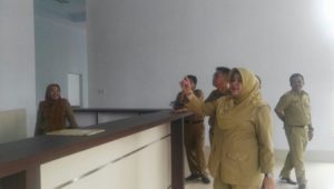Wabup Kolaka Timur Gelar Sidak di Perkantoran