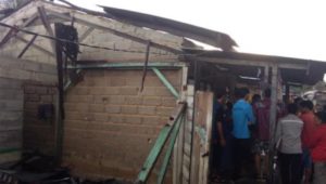 Hujan Lebat dan Angin Kencang Robohkan Rumah Warga