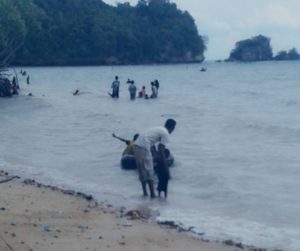 Tidak Ada Fasilitas, Karcis Tetap Dipungut