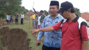 Tanggul Sungai Pemali Longsor&nbsp;, &nbsp;60 Ribu Jiwa Terancam Banjir