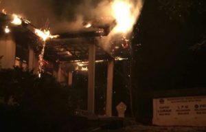 Jelang Pleno Perhitungan Suara Pilwali Kendari Dua Kantor Lurah Terbakar