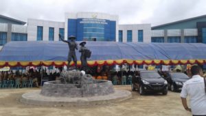 Nur Alam Resmikan Kantor Dinas Perkebunan dan Hortikultura