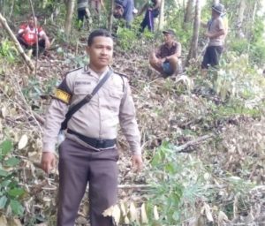 Bhabinkantibmas Mediasi Sengketa Lahan di Tambosupa.