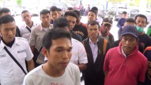 Satpam UHO Sambangi Disnkaertrans Tuntut Kejelasan Status