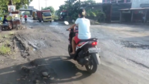 ​ Jalur Transportasi  Sragen – Bandara Adisoemarmo Solo Rusak Berat