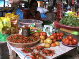 Petani Kirim Cabai ke Luar Sultra,  Harga Cabai Mahal