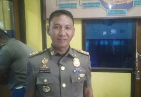 Kepala satuan Pol PP Kota Kendari Amir hasan, S.Tp. SH, M.Si