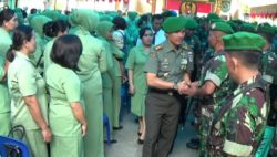 Berkunjung di Kodim 1412 Kolaka Dua Anggota TNI Mendapat Apresiasi Danrem