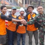 Komunitas Klub 4x4 Adventure sebelum melaksanakan touring pembersihan dan penanaman pohoin di lokasi wisata Probolinggo- FOTO : ASL