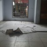 Bekas runtuhan Plafon gedung perkuliahan Fakultas Teknik Sipil UHO yang nyaris menimpa Mahasiswa. FOTO : BAIM. J
