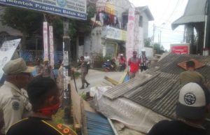 Wujudkan Kota Bersih dan Nyaman , Satpol PP Tertibkan PKL