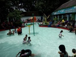 Libur di Hari Raya Nyepi Warga Padati Umbul Temanten