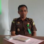 Kepala seksi Intelejen Kejaksaan negeri Andoolo. Ramadhan SH