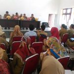 Wakil Bupati Konsel H Arsalim Arifin di dampingi Sekda dan Plty Kadis Pendidkan dan kebudayaan menggeralr Rakor dengan Kepala sekolah. FOTO : MAHIDIN