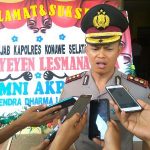 Kapolres Konsel AKBP Yeyen Lesmana. S. IK Saat Dikonfirmasi Oleh Sejumlah Wartawan Usai Mengikuti Acara Pisah Sambut Di Mapolres Konsel. FOTO : MAHIDIN