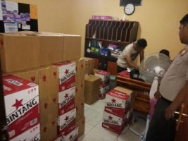 Operasi Premanisme, Polres Konsel Amankan Ribuan Botol Miras&nbsp;