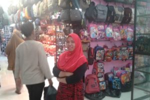 Pedagang Pasar Sentral Wua-wua Keluhkan Minimnya Pembeli