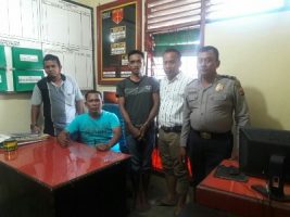 Pelaku Pencurian kendaraan bermotor Anwar Bin Nurdin (34) yang diringkuas aparat Polsek Peureulak Polres Aceh Timur. FOTO : ROBY SINAGA