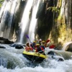 Arung Jeram di Sungai Pekalen yang ada di Desa Ranu Gedang, Kecamatan Tiris. FOTO : AHMAD SUGENG LAKSONO