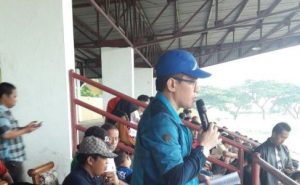 Sekda bantaeng Abdul wahab saat membuka kejuaraan NA CUP I Football Competition 2017. FOTO : SYAMSUDDIN