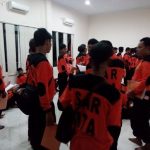 Relawan SAR MTA saat mengikuti pelatihan yang di gelar Kantor Basarnas Surakarta. FOTO : BISMA SURYA KURNIAWAN
