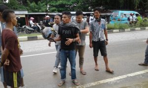 Dua Pengedara Motor Nyaris Adu Jotos di Jalan Raya