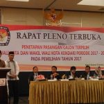 Walikota terpilih Adriatma Dwi Putra ST saat memberikan sambutan perdananya usai ditetapkan oleh KPU sebagai walikota terpilih periode 2017-2022 di salah satu Hotel di Kendari FOTO : MAS,UD