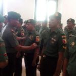 Komandan Kodim 0820/Probolinggo, Kolonel Inf Hendy Yustian Danang Suta melantik Kenaikan Pangkat 33 Prajurit dan 8 Orang ASN. FOTO : AHMAD SUGENG LAKSONO