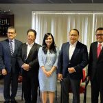 Ika Unhas-Belanda foto bersama sebelum digelar kegiatan FGD. FOTO : SYAMSUDDIN