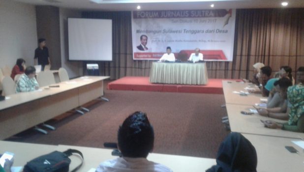 FJS Gelar Diskusi dengan Tema “Bangun Sultra dari Desa”