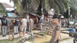 Awal Masuk Kantor Pol PP Langsung Lakukan Pembongkaran